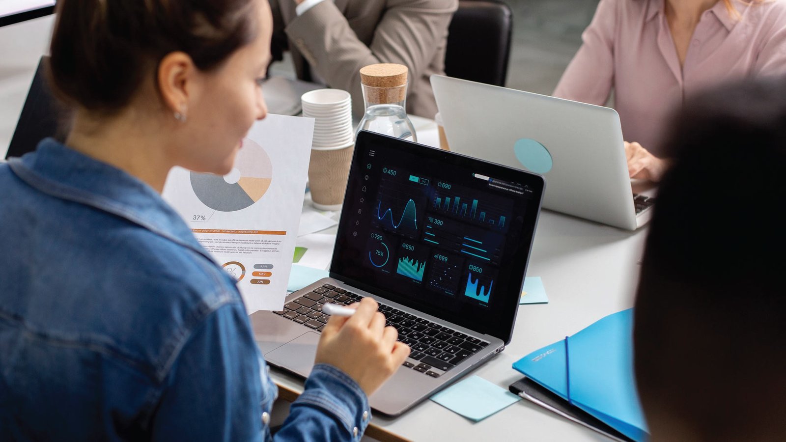 AI-Enhanced CI Vital for 2025 Market Edge, Finds Info-Tech Research