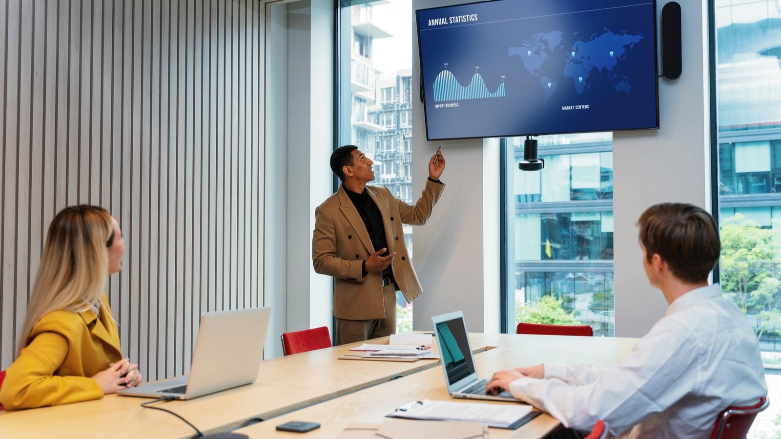 EcomFounders Q4 Summit Prepares DTC Leaders for Holiday Season Growth