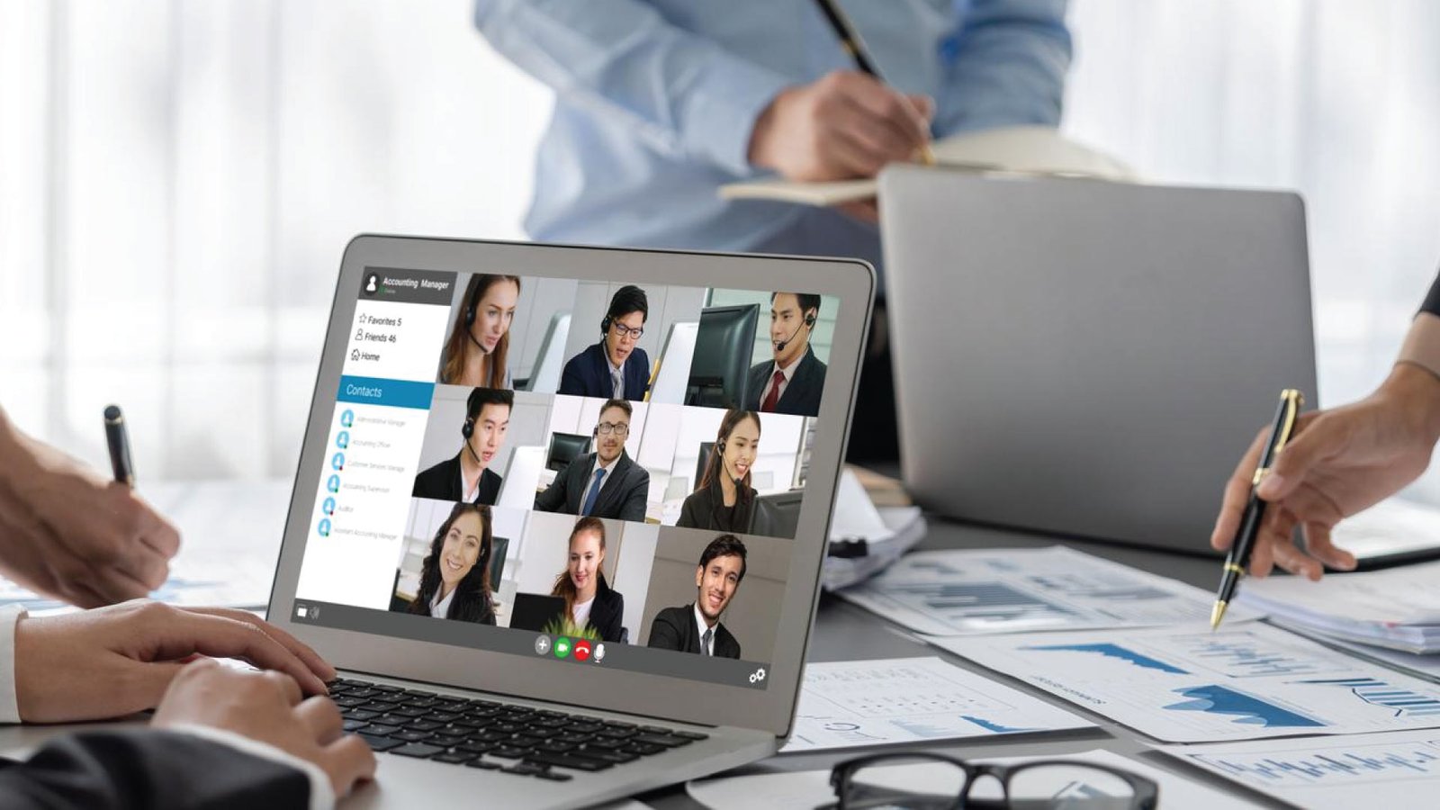 Fireflies Becomes First AI Meeting Tool in Claude's MCP Directory