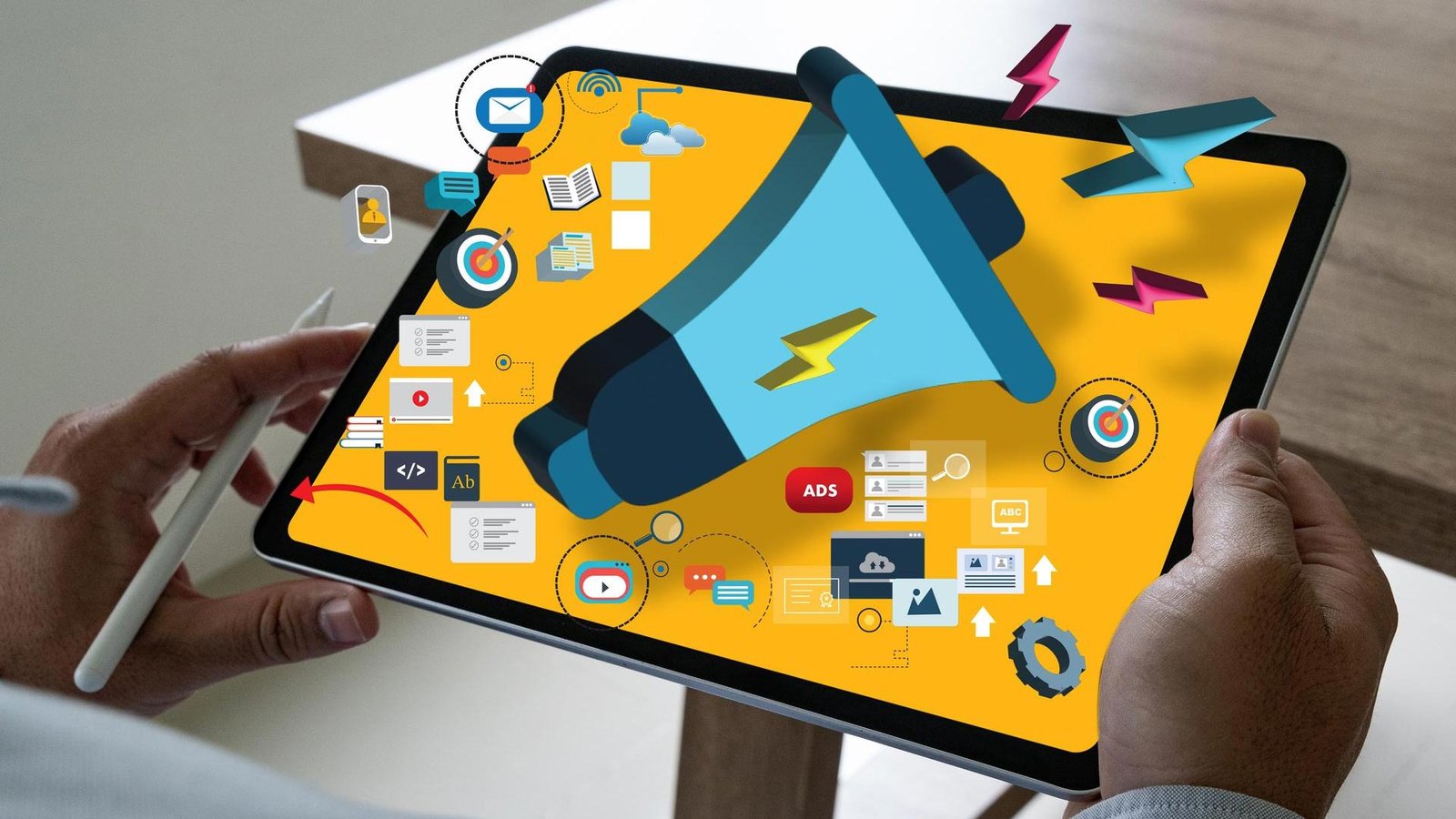 Viant and AdTegral Partner to Activate SMB Agencies and Brands