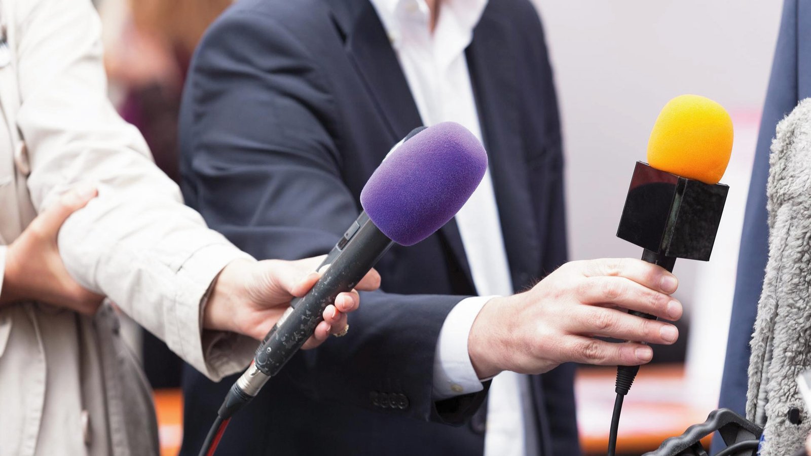 REQ Launches Strategic Guide Analyzing AI Narratives in Public Sector Media