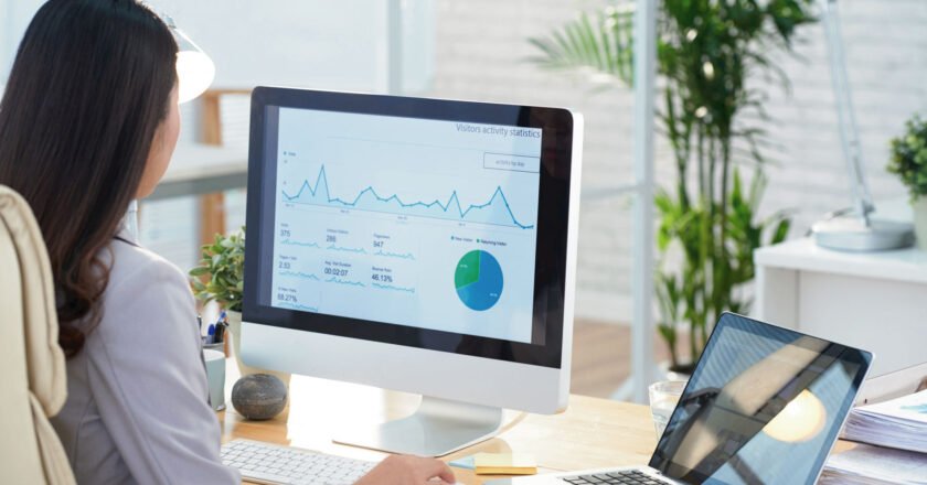 2025 Study Reveals AI Search Surpasses SEO in How B2B Buyers Find Content