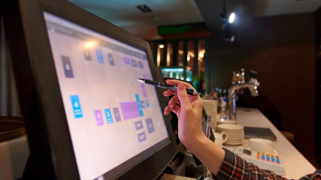 OpenX Expands Leadership to Simplify Programmatic Advertising