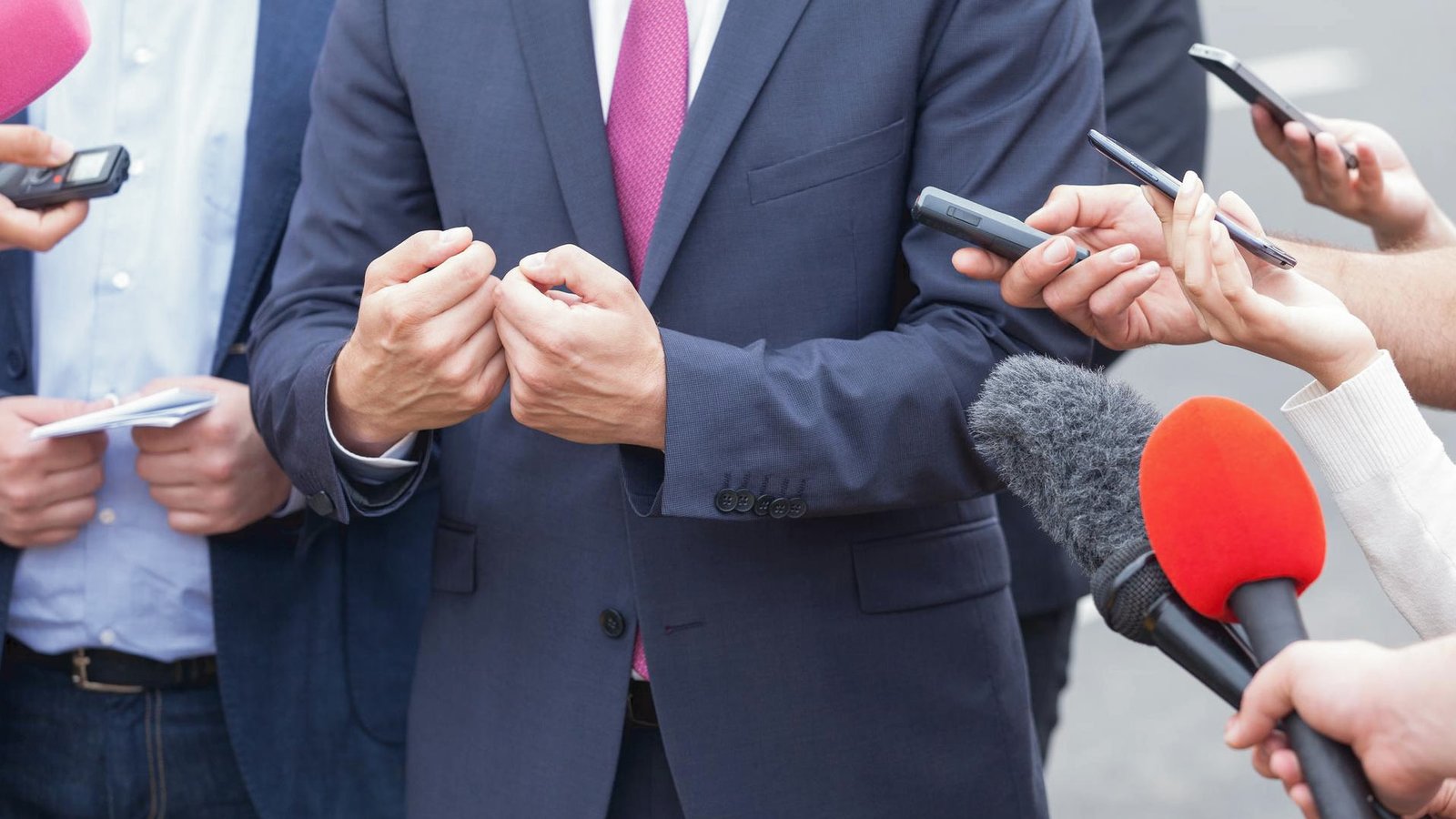 PR Newswire Report: 57% of Comms Pros Now Use AI for Press Releases