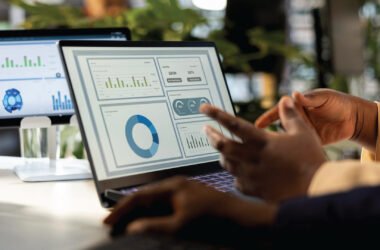 Rokt mParticle Launches Hybrid CDP on Snowflake AI Data Cloud