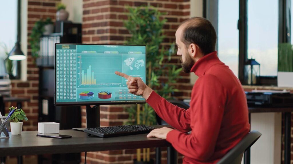 Study Finds Combining Moving and Static OOH Ads Doubles Campaign Lift