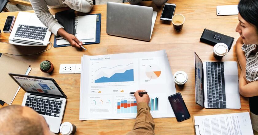 68% of Holiday Shoppers Using AI Will Buy Directly Through It