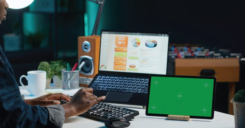 E Ink, StellarLink Partner to Deliver Sustainable ePaper Signage in Japan