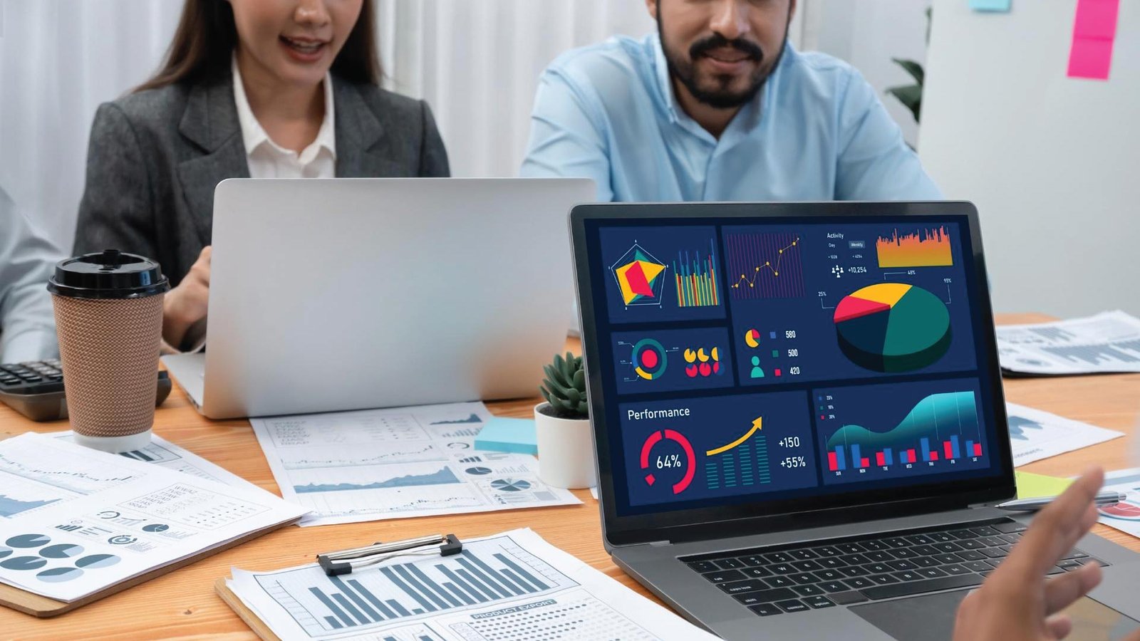 Omneky Leads Market with 94% Positive Perception for AI Creative OS