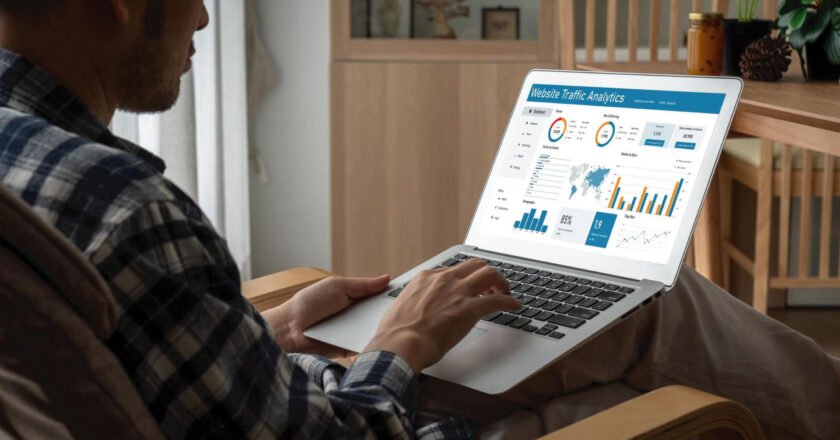 Fullstory: Holiday Web and Mobile Traffic Surges Amid Rising Frustration