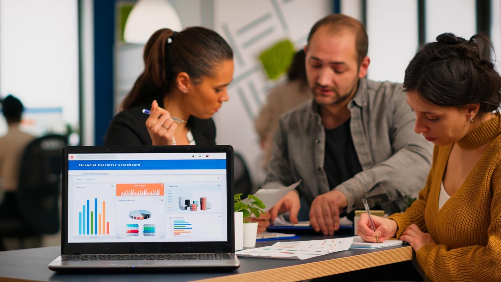 Universal Ads Welcomes New Major Publishers to the Universal Audience Network