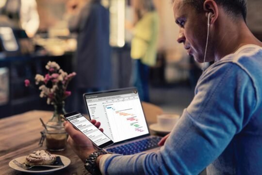 Fluent Commerce Launches AI-Powered Order Sourcing Logic with A/B Testing