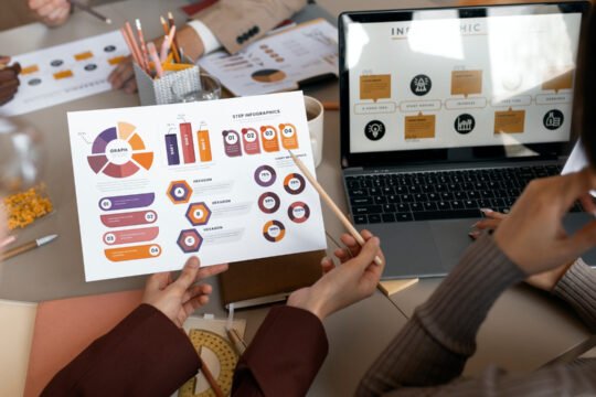 rater8 Debuts AI Insights